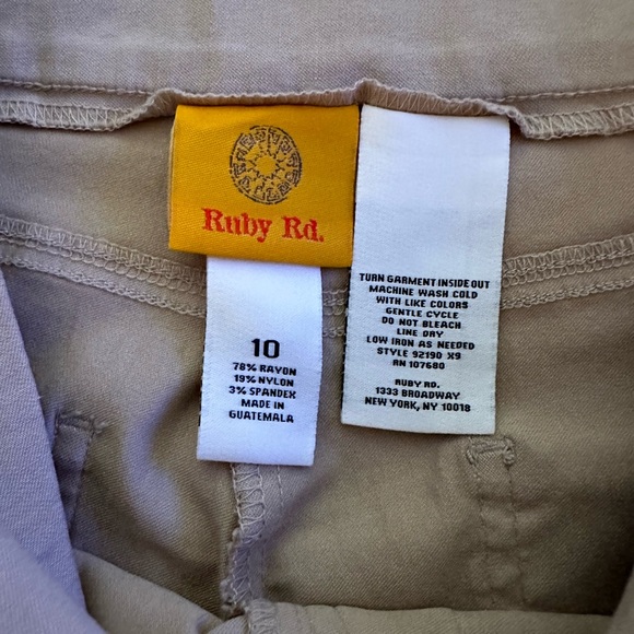 Ruby Rd khaki capris - Picture 2 of 2